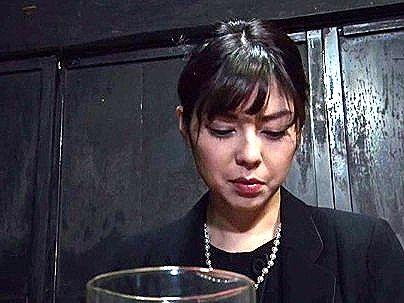 ＜ヘンリー塚本！＞欲求不満の三十路未亡人美魔女！他人棒でネトラレ行為になっちゃう！