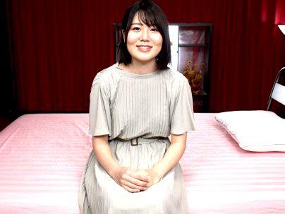 ＜清楚美魔女！＞「最初で最後です…♡」清楚系上品な感じの美人奥さん！AVデビューしちゃう！