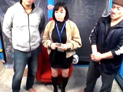 ＜女性AD！＞「え？なんで？？」巨乳おっぱい美女AD！なし崩し的エロ行為持ち込んじゃうぞ！