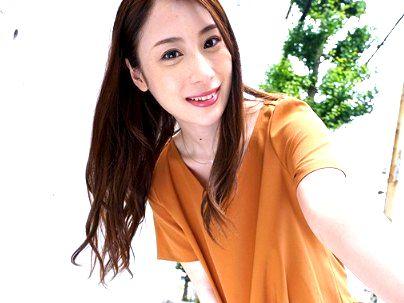 ＜人妻熟女！＞「かわええｗ」美乳おっぱい奥さん！童貞チンポでエロ行為シチャウゾ！