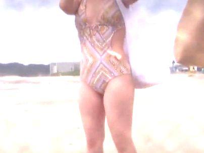 ＜膣内射精セックス！＞海水浴で見つけたおねえちゃんがＭＭ号でエチエチシチャウゾ！！！！