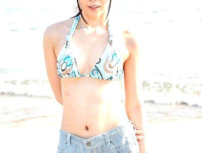 ＜寝取って膣内射精！＞海水浴場で見つけたカワイ子ちゃん素人がナンパされてエロ行為になっちゃうぞ!!!!!!!
