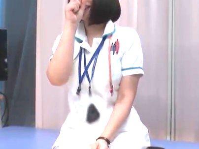 ＜お漏らしアク＞爆乳おっぱい看護師がアナル肛門刺激されてお漏らしアクしちゃうｗｗｗ