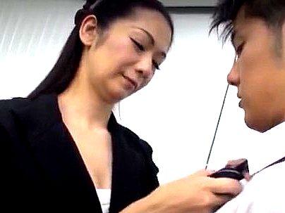 ＜美魔女OL！＞「ほら、しましょう…♡」色気ムンムン巨乳おっぱい美熟女！若手社員と面接エロ行為しちゃうぞ！