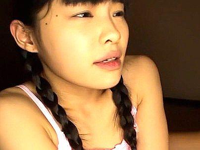 ＜大量お漏らし！＞貧乳ちっぱいカワイ子ちゃんがオマンコ玩具でいじられてマジイキしちゃうぞｗｗｗｗｗ