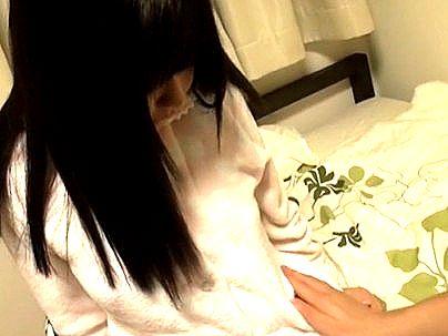 ＜近親相姦！＞再婚でできた貧乳ちっぱいカワイ子ちゃん義妹！なし崩し的エロ行為に持ち込んじゃう！