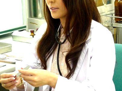 ＜美人女医！＞「ダメなの…いや、」巨乳おっぱい美人女医！強引にエロ行為に持ち込まれるゾ！