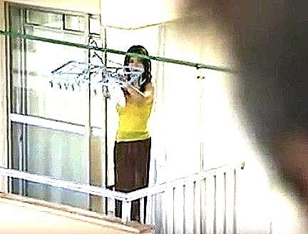 ＜エロドラマ！！＞性欲高め欲求不満の洗濯物を干す美女ヒトヅマ！他人棒でネトラレ浮気ファックシチャウゾ！