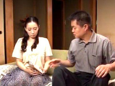 ＜膣内射精H！＞エロい感じの奥さん人妻が息子とAV鑑賞してエロ行為になるぞ！！！！