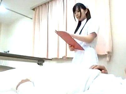 ＜性欲処理！＞ウソだろ！信じられない展開勃発！彼女が見舞いで手コキ途中帰宅後にナースがその後を・・・