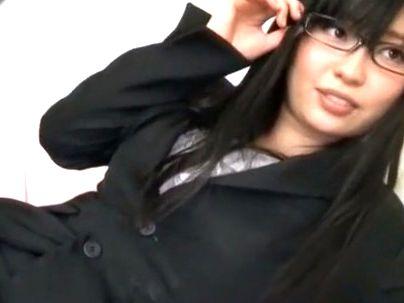 ★真面目そうなカワイ子ちゃん清楚系OLがエロ行為になっちゃうぞｗｗｗｗ