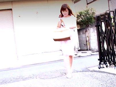 ＜人妻レ●プ！＞「やめて！」スタイル抜群巨乳おっぱい奥さん！強引に犯されレイプされるぞ！