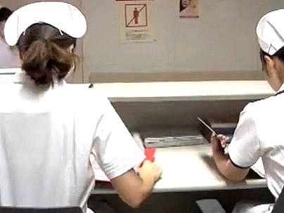 ＜ナース辱め！＞夜勤中に居眠りしている看護婦！ナースが夜這いされて犯されレイプされるぞ！
