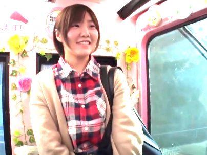 ＜予備校生！＞「くしいいの…♡」美乳おっぱい真面目そうな女子！MM便でクリ責めもだえ感じちゃう！