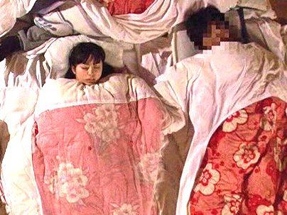 ＜乱交！＞「スゴイノ…♡」先輩マネージャーのエロ行為見て興奮した後輩ちゃん！エロ行為発展シチャウゾ！