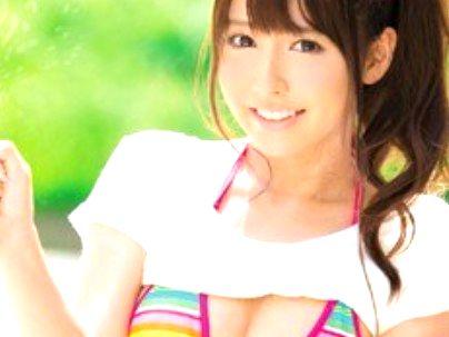 ＜イキ潮お漏らし！＞美乳オッパイの可愛い美少女元アイドル芸能人がマジイキ潮ふきしちゃう！！！！