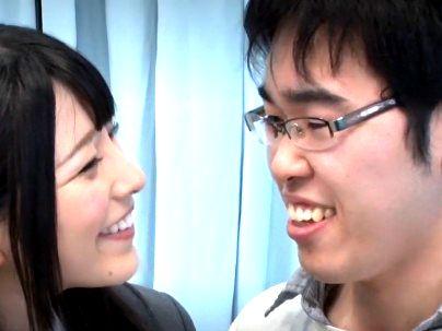 ＜筆おろし企画！＞「入れていいよ・・♡」美乳おっぱい人気AV女優！童貞君筆おろしシテクレチャウ！