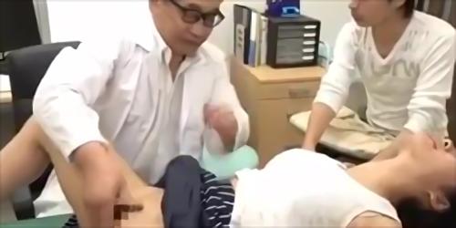 無精子症の夫を持つあおいは、噂の「確実な不妊治療を施す医者」を訪ねる。しかし夫婦を待ち受けていたのは歪曲的な治療法だった…。新関係！