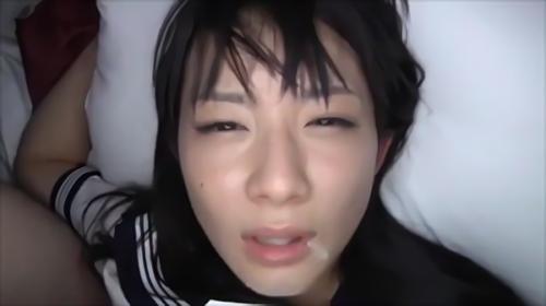 ストライプを破って股間をビクンビクン伸ばします！チンポ挿入、丸見えライトH！
