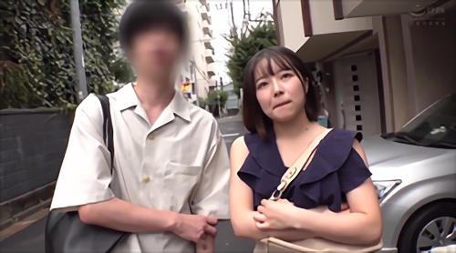 淫乱美女が後背位Hで腰を振りまくる!女子大生が素股でエキサイトし中出し!