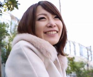【フェラ】結婚したての奥様が他人棒とSEXしちゃう！可愛いお口で舐められるとギンギン爆発寸前
