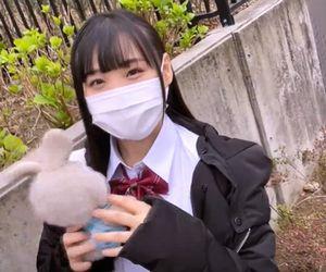 【剛毛】 学校帰りのJKとSEX！ねっとりとした舌使いですでにギンギンです