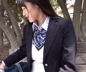 【フェラ】Fカップの巨乳な女学生とエッチ！使い古していない女体は男性を引き付ける