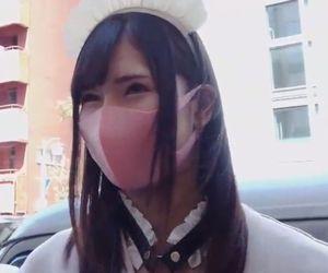 【素人ナンパ】メイドカフェで働く美少女とSEX！きれいな胸は見ているだけで勃起する