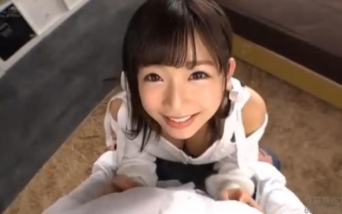 CFNMの可愛い美女が尻の穴をサワサワ、乳首舐め、手コキをセットでアクション！