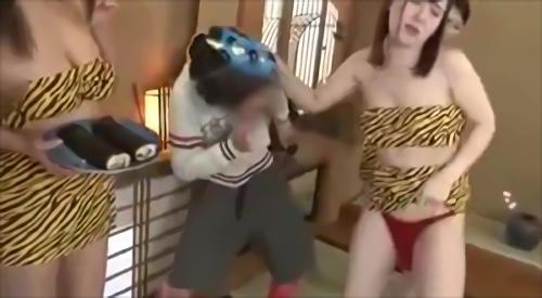 ターゲットは彼女！ファンの熱い予想に応えるべく、リクエスト満載の痛快鬼畜退治！スカートめくり、指浣腸、スマホ盗撮、鬼畜パンツの中でうねる固定バイブに悶絶！鬼は外！