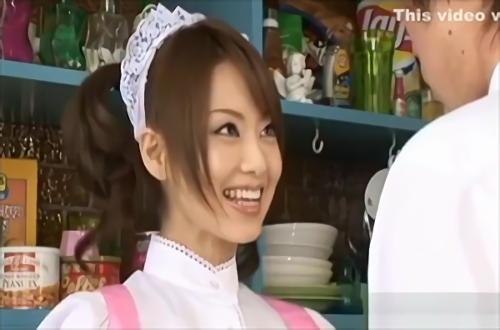 美身体の巨乳お姉さん！センシブルな乳首を舌で舐められて感じまくる！