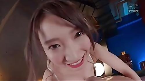『騎乗』オッサンの身体にネバ唾をたら～り垂らしスマイルで隅々まで舐め回す、硬く勃起したチンポに絡みつく美女の生ツバ汁、ヨダレまみれのチンポ！