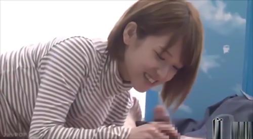 彼氏が欲しい女性に声をかけ、マジックミラー号で男性3人と「ラップ越しのキス」や「マッサージをする」などの「相性診断ゲーム」を通じて、最終的に女の子が男性を気に入れば！