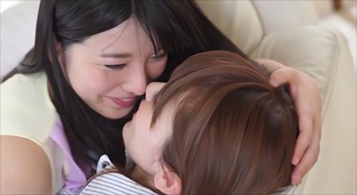 マブダチは波多野結衣ちゃんだった！その情報をスタッフが入手して始まったこの企画。最初からおかしなテンションの亜衣ちゃんが結衣ちゃん！