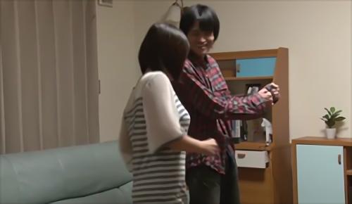 性欲が抑えられない」！こんなに年端もいかないのに・・・こんなにいい子なのに・・・こんなに恥ずかしがり屋なのに・・・スキだらけな10代の女の子たち！このままでは淫乱人生まっ