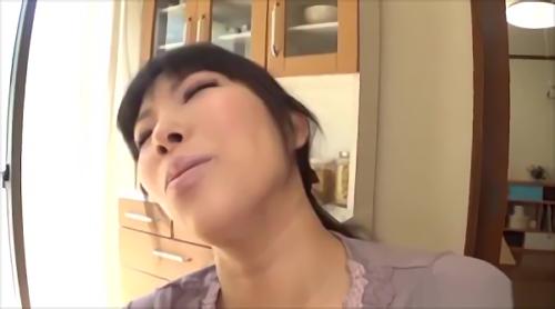 歪曲チンポ野郎が出産適齢期のぽっちゃり女を洗脳して中出し中毒にして虜にする！