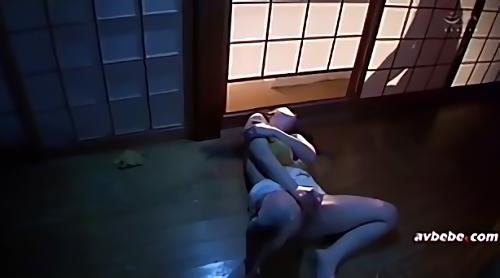 『調教』義父はいい歳だが強烈な情慾の持ち主で、毎晩義母を抱きまくっている、生涯現役のマムシ人間、それに比べ夫は淡白なファック、ジレンマの人！