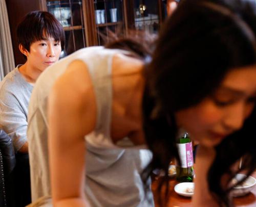 【本庄鈴】綺麗な人妻はダメだとわかっていても義弟とシてしまったNTR不倫SEX