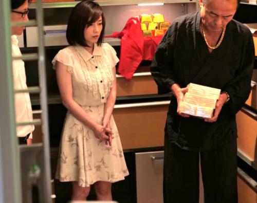 【奥田咲】事業資金に困った息子は父に借金助けてもらう代わりに嫁が父の愛人にされてしまう