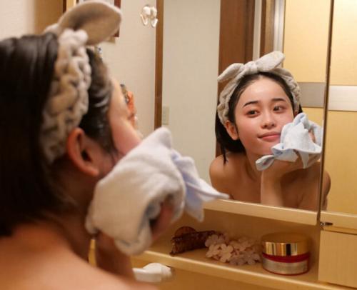 【MINAMO】「秘密だよ♡」メチャクチャ可愛い先輩の彼女さんと飲み会の流れで禁断浮気えちえち