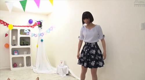 連続騎乗位で何度も絶頂して次々に中出し。