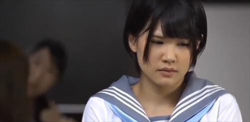半裸様子を見てみましょう。