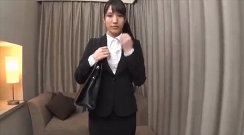 舐めて興奮してオーラルセックスして刺激を与える淫らな女性