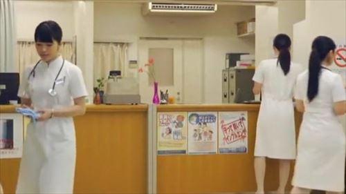 看護師の指先で快楽に溺れ、性欲を抑えきれない