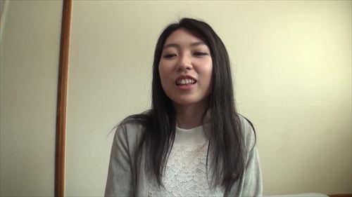 熟女、悩める若者、卑猥な欲望。