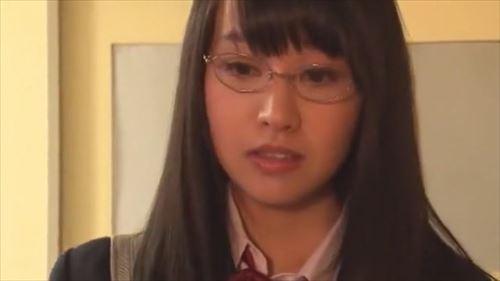 愛らしいまこちゃんを気持ちよくさせようと、激しく責めてみました。