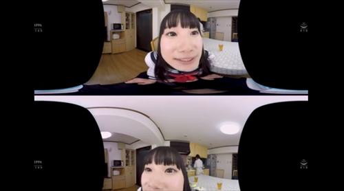 台所に親がいる居間で足コキする。