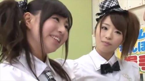 欲望のままに、少女アイドルたちは露出狂乱状態。