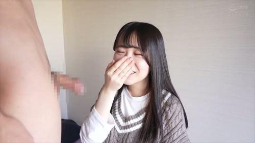 美人の学生が、彼氏との新たな性体験。