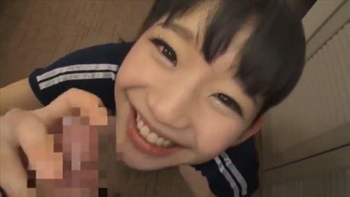 先生の触れるチコに、彼女の口から欲情は溢れ、指先で愛撫されながら快楽に身を委ねる
